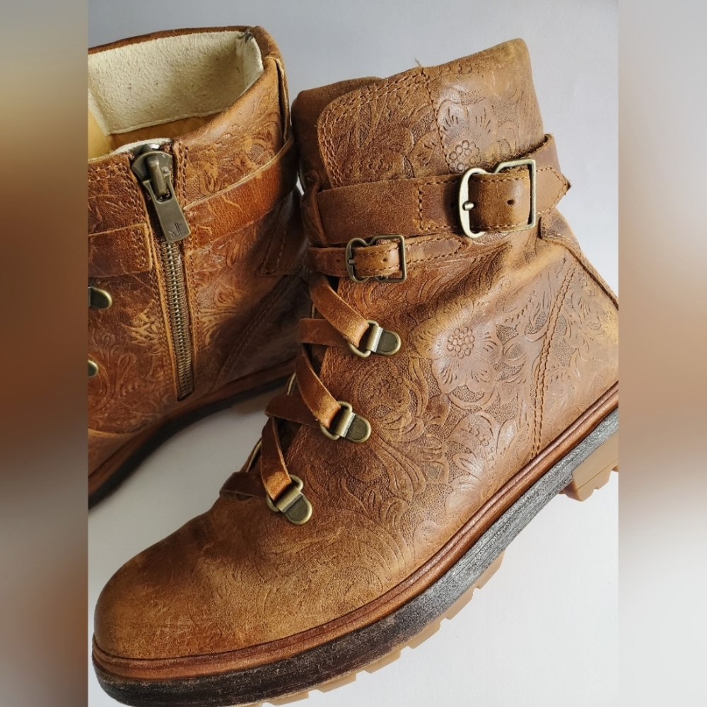 Timberland leather boots